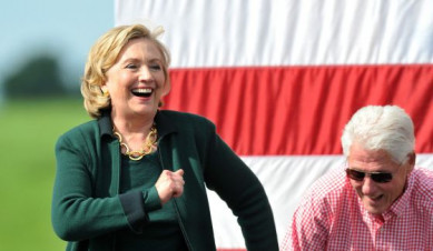 Hillary Clinton con su marido